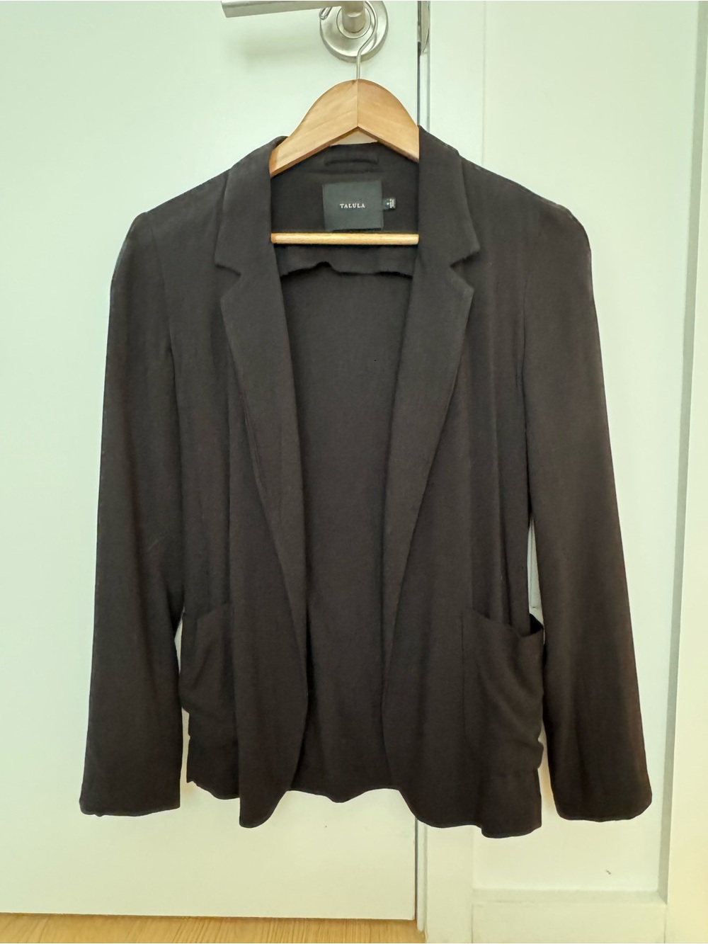 Aritzia Talula Black Open-Front Women's Blazer